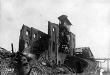 La fosse n° 4 des mines de Lens a, comme tant d'autres, été détruite lors de la Première Guerre mondiale.